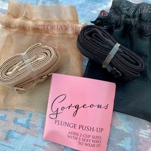 ❌❌FINAL SALE❌❌ 2 pairs of extra VS bra straps
